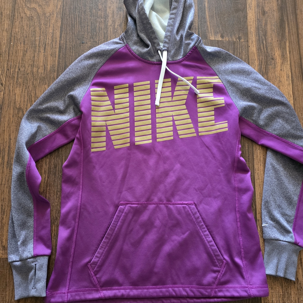 Nike Women’s Therma-Fit Hoodie Purple & Gray Pullover Size S